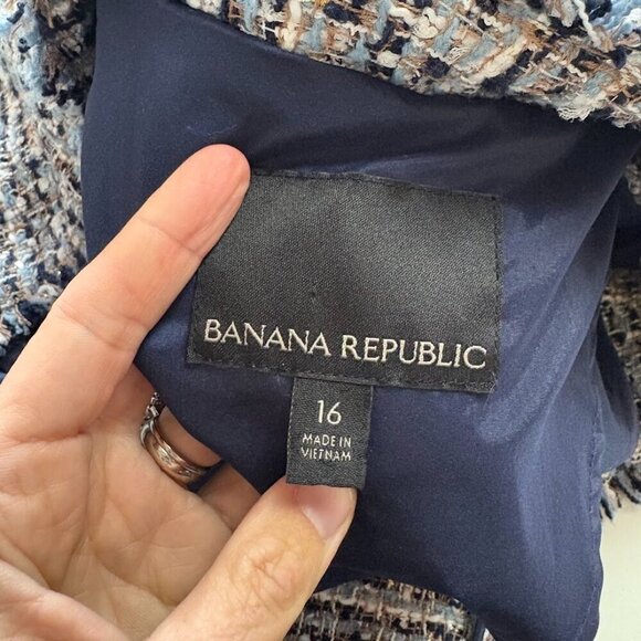 BR Blue and White Tweed Blazer - Picture 10 of 14